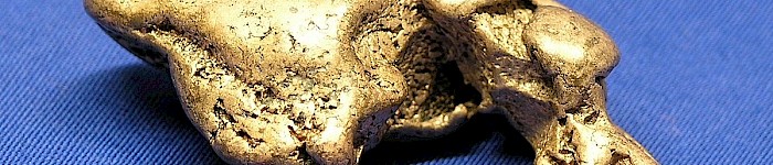Kupfer Nugget (Foto: Ikiwaner CC-BY-SA 3.0)