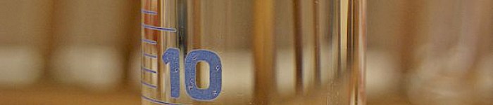 Hydrochloric acid - Salzsäure (Foto: Danny S. 2012 CC-BY-SA-3.0)